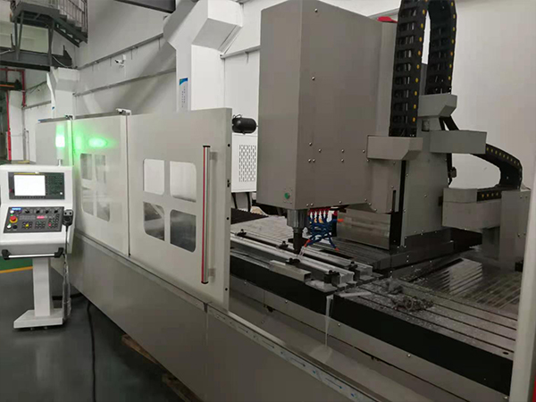 cnc加工中心自動換刀裝置由哪些部件組成的？-科鼎鑫